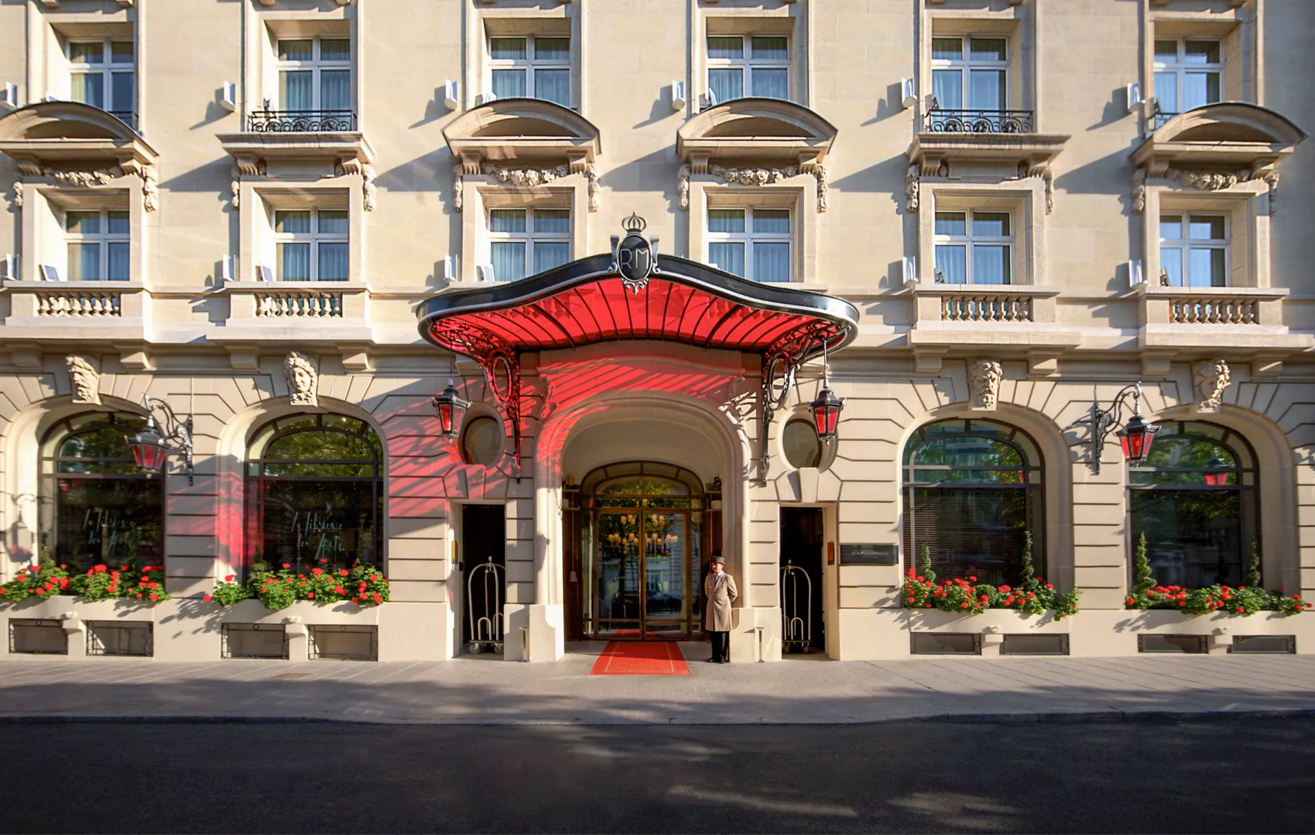 Le Royal Monceau -- Raffles